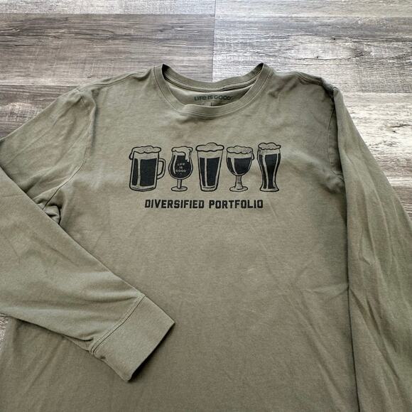 Life Is‎ Good Green Mens L Diversified Portfolio Beer Joke Funny Crusher T-Shirt - Picture 1 of 8